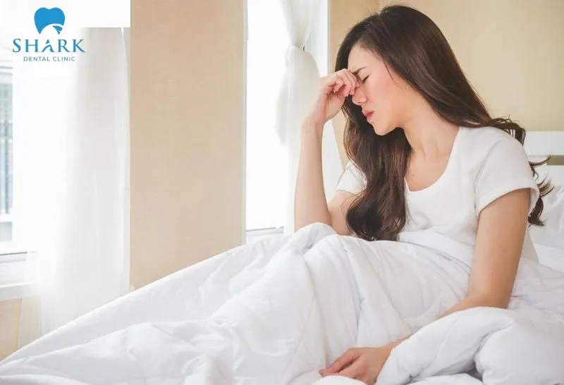 Có nên nhổ răng khôn khi đang bị đau? Không nên, trong trường hợp sức khỏe bạn đang ốm yếu