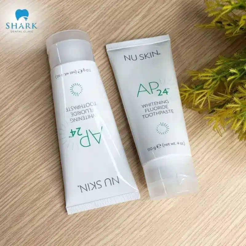 REVIEW top 6 kem đánh răng cho răng sứ được tin dùng 14 Kem đánh răng AP24 giúp làm trắng răng nhẹ nhàng mà không gây bào mòn