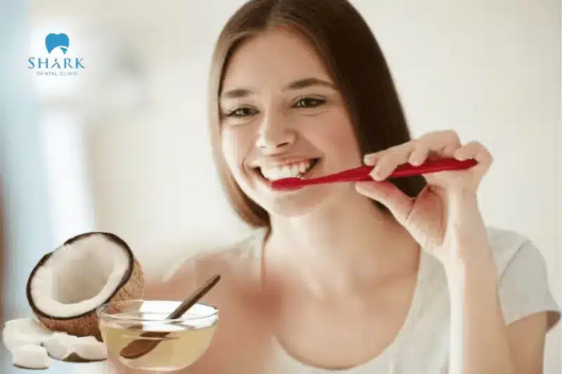 Dầu dừa là phương pháp làm trắng răng được nhiều người tin tưởng