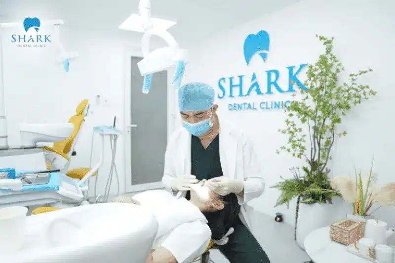 Khám răng định kỳ giúp theo dõi và phát hiện các vấn đề kịp thời
