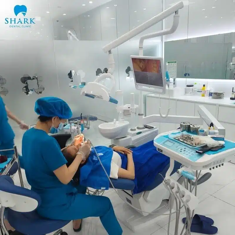 Tác hại của việc trám răng và cách phòng tránh hiệu quả 10 Nha khoa uy tín giúp hạn chế tối đa rủi ro và đảm bảo an toàn khi trám răng.