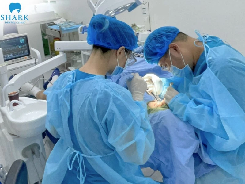 Nhét gì vào răng sâu để làm giảm cơn đau tạm thời? 18 Nên đến gặp nha sĩ để thăm khám và điều trị kịp thời