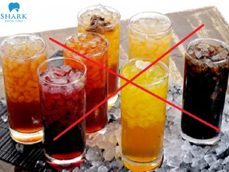 Nhét gì vào răng sâu để làm giảm cơn đau tạm thời? 19 Gây ê buốt răng khi uống đồ quá lạnh