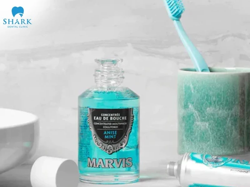 TOP 10 nước súc miệng trắng răng hiệu quả và bán chạy nhất 16 Nước súc miệng Marvis Anise Mint giúp khử hôi miệng, làm trắng sáng và chắc khỏe răng