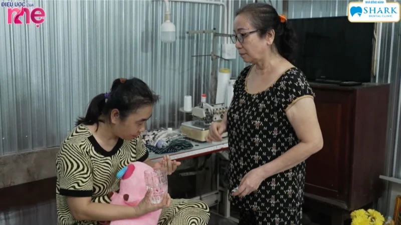 Cô Huê 1 mình lẻ loi nuôi con bị bệnh động kinh, có trí tuệ của một đứa trẻ