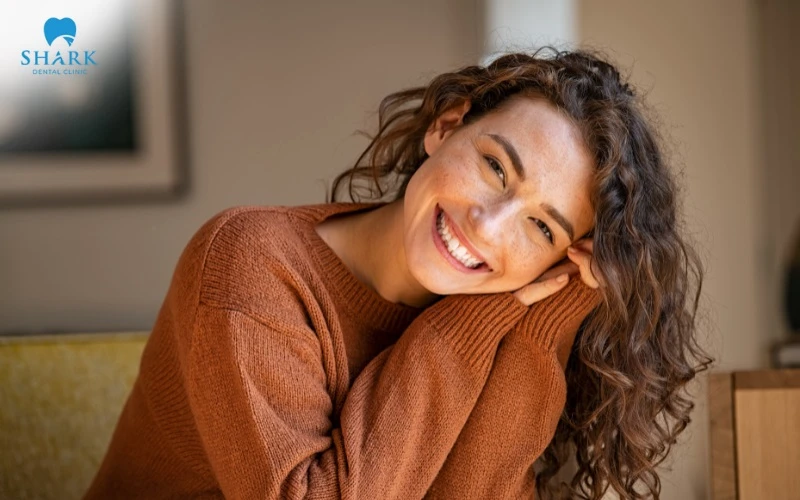 Nụ cười tỏa nắng cuốn hút