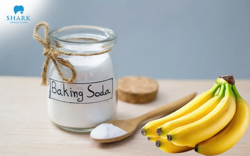 Kết hợp Baking soda và vỏ chuối để làm sáng răng