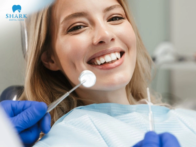 Đánh bóng răng là cách nhanh chóng khôi phục miếng trám răng bị 