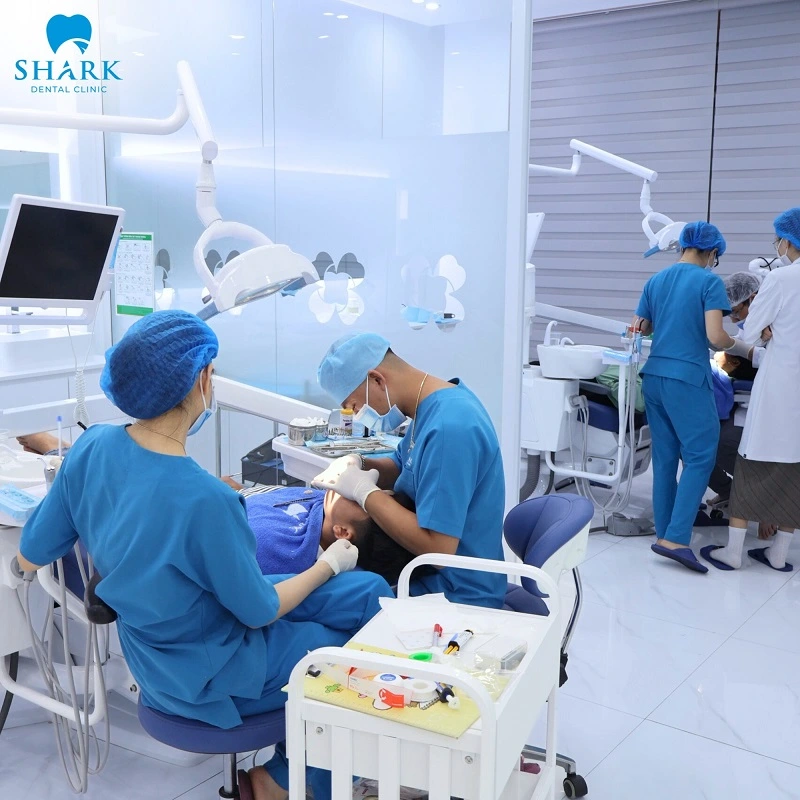 Bác sĩ giải đáp: Lấy cao răng có làm mòn men răng không? 17 Môi trường điều trị nha khoa chuyên nghiệp ở Shark