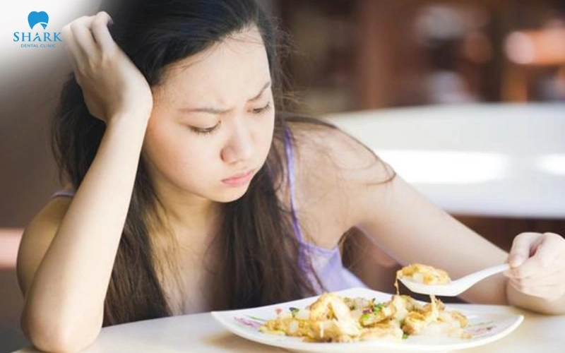 Mất răng số 2 có thể gây ra hiện tượng biếng ăn