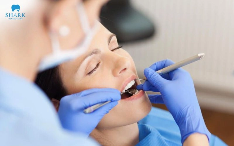 Điều trị tủy bằng kính hiển vi là gì? Chi phí có cao không? 11 Bác sĩ sẽ kiểm tra, hướng dẫn chăm sóc và hẹn lịch tái khám để theo dõi kết quả điều trị