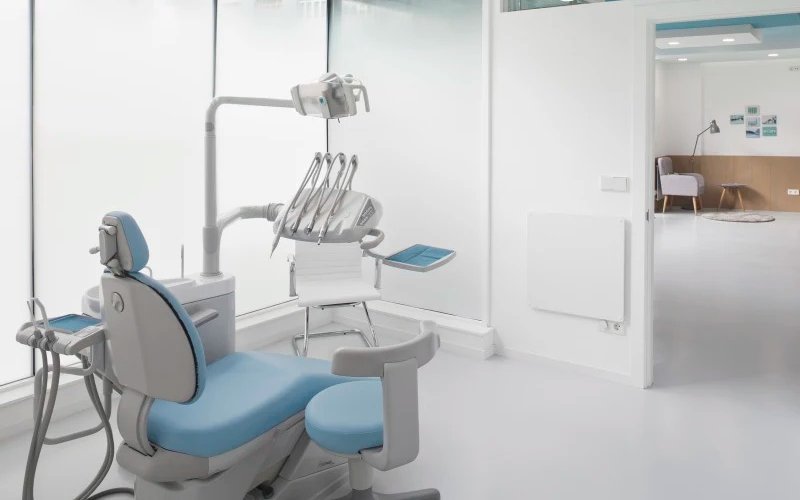 Thiết kế nội thất phòng khám nha khoa bác sĩ Hoàng Anh