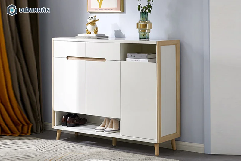 Nếu gia đình có ít thành viên, bạn nên ưu tiên lựa chọn tủ giày nhỏ gọn
