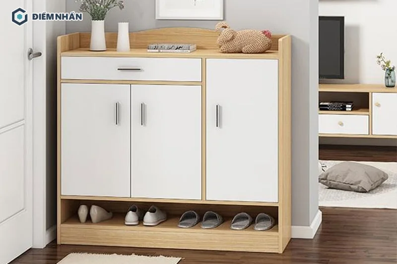 Tủ giày nhựa có ưu điểm giá rẻ, đa dạng mẫu mã nhưng độ bền kém