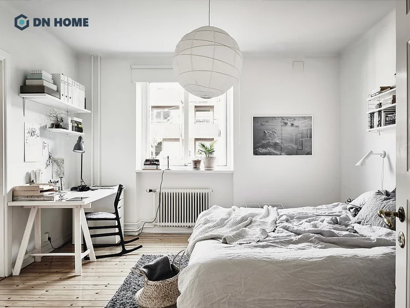 Nên bố trí thêm tủ hoặc kệ để tăng khả năng lưu trữ của không gian làm việc cá nhân