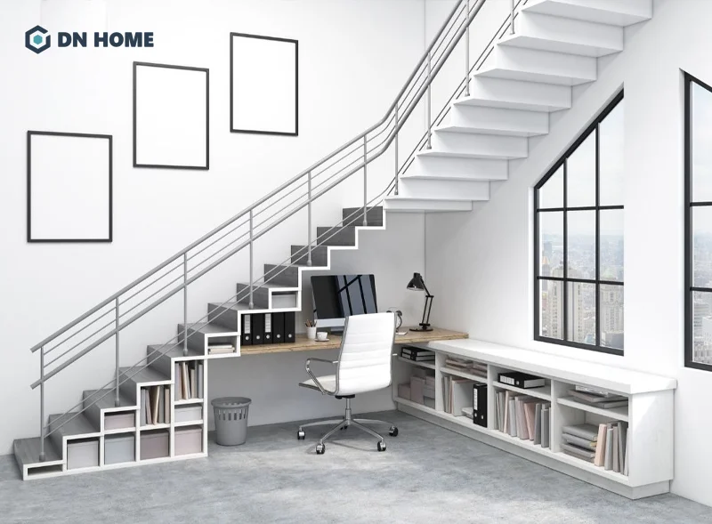 Nên ưu tiên nội thất tối giản, đa năng khi thiết kế không gian làm việc cá nhân dưới chân cầu thang