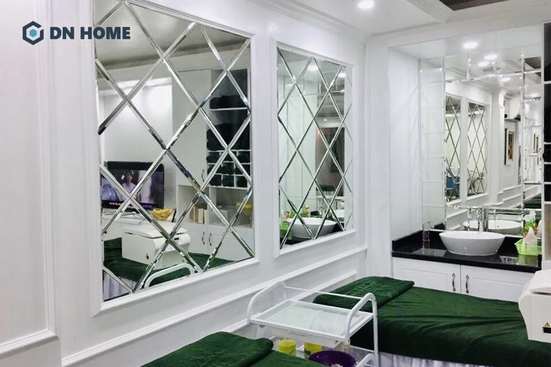 Hiện nay, việc sử dụng gương trang trí dần trở thành xu hướng trong thiết kế spa