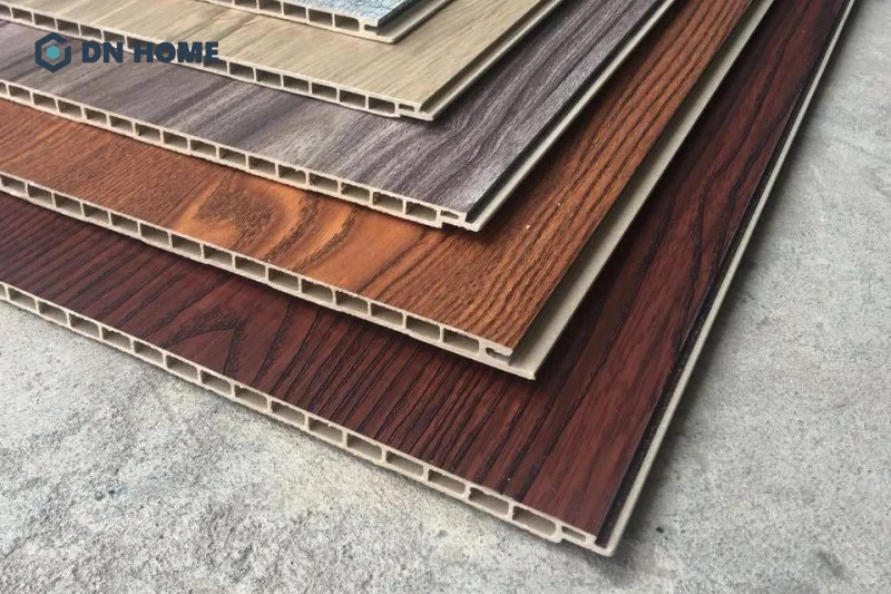 Tấm ốp tường nhựa PVC có ưu điểm dễ lau chùi, vệ sinh giữ vẻ đẹp sáng bóng cho không gian nội thất