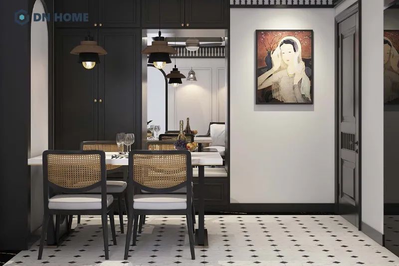 Các chi tiết như tranh ảnh và đèn thả kiểu xưa cũ được sử dụng chủ đạo trong thiết kế Đông Dương
