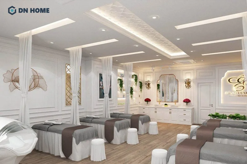 Spa phong cách tân cổ điển thường sử dụng chi tiết mạ vàng, mang đến vẻ đẹp cao cấp và sang trọng