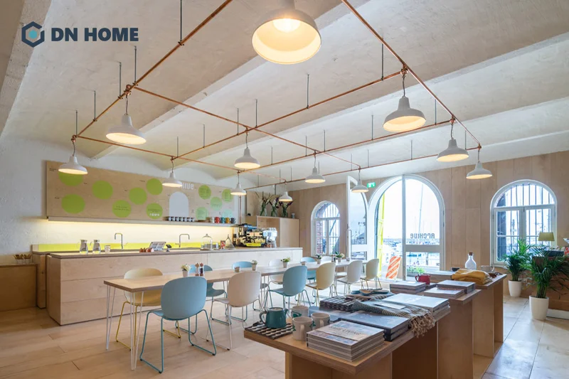 Tone màu sáng, liên quan đến thiên nhiên được sử dụng chính trong thiết kế quán cafe 2 tầng