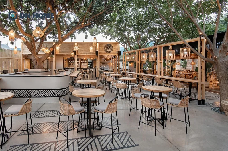 Thiết kế quán cafe chill ưu tiên sử dụng nội thất nhỏ gọn, tinh tế để tối ưu không gian