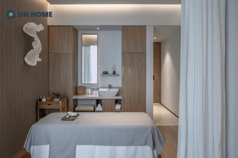 Nên ưu tiên lựa chọn nội thất thiết kế tinh tế, phù hợp với định vị thương hiệu spa