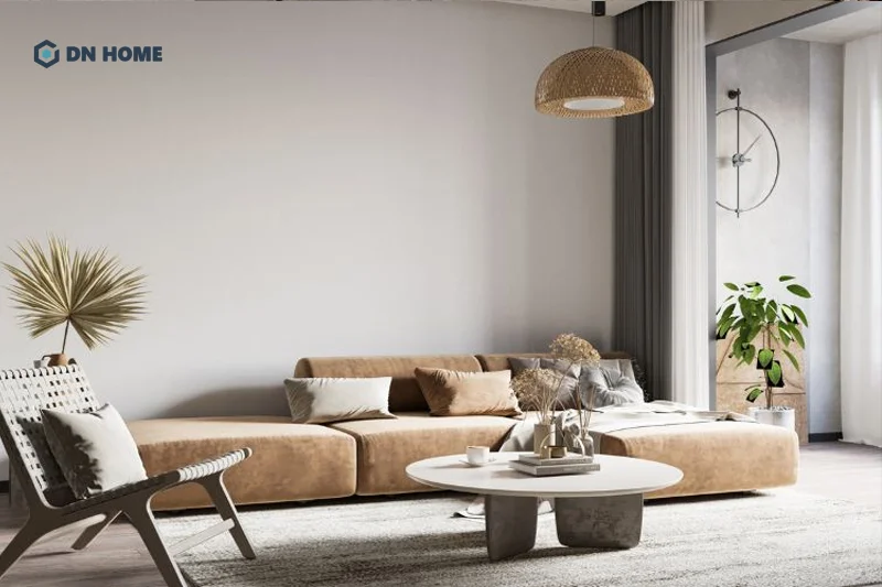 Chậu cây nhỏ cùng ánh sáng tự nhiên tạo nên cảm giác gần gũi thiên nhiên cho phòng khách phong cách Wabi Sabi