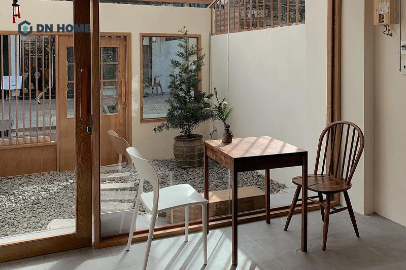 Ánh sáng tự nhiên được tận dụng tối đa khi thiết kế quán cafe Nhà Hai Xẹt
