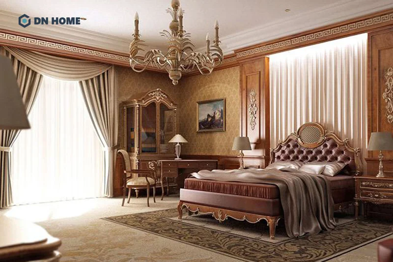 Phòng khách sạn phong cách phong cách cổ điển không thể thiếu chi tiết đèn chùm làm điểm nhấn