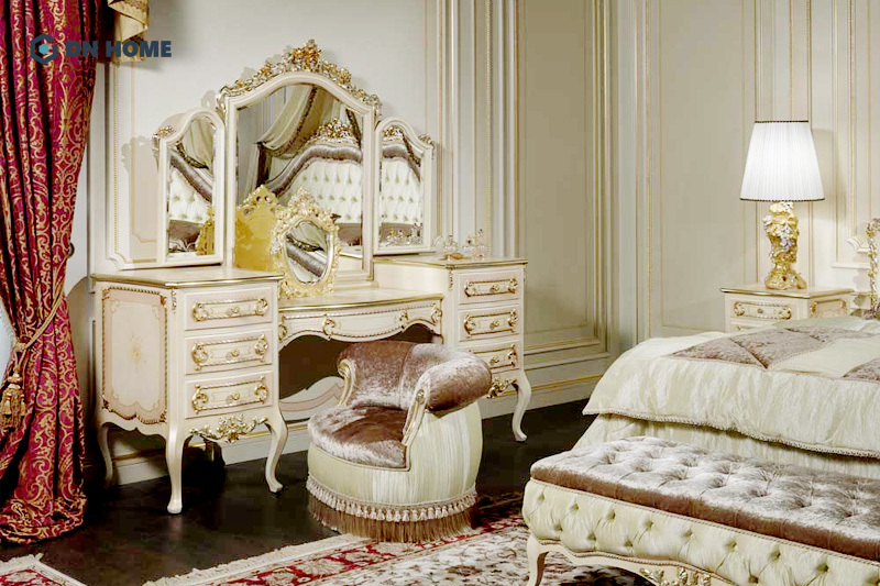 Mẫu bàn trang điểm màu trắng thiết kế theo phong cách tân cổ điển Châu Âu