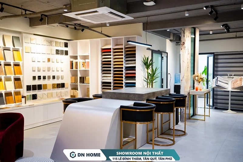 Hệ thống ánh sáng được Nội Thất Điểm Nhấn thi công một cách khoa học, làm nổi bật sản phẩm trưng bày