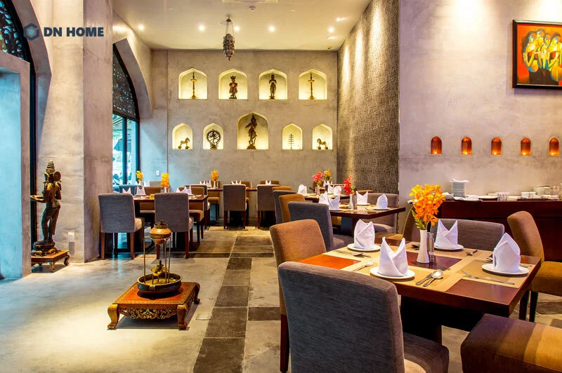 Mẫu nhà hàng được thiết kế theo phong cách Ấn Độ, mang đậm màu sắc văn hóa địa phương