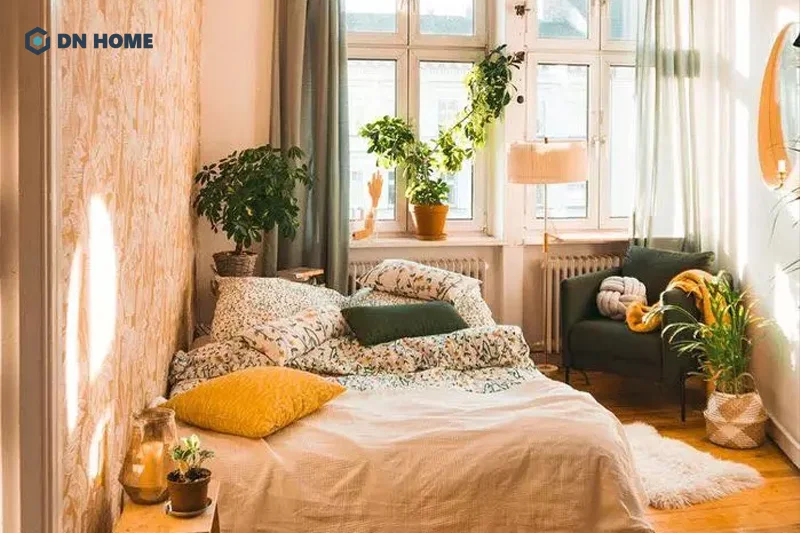 Các họa tiết hoa lá nhỏ là yếu tố tạo điểm nhấn làm nổi bật vẻ đẹp của phòng ngủ không giường Vintage