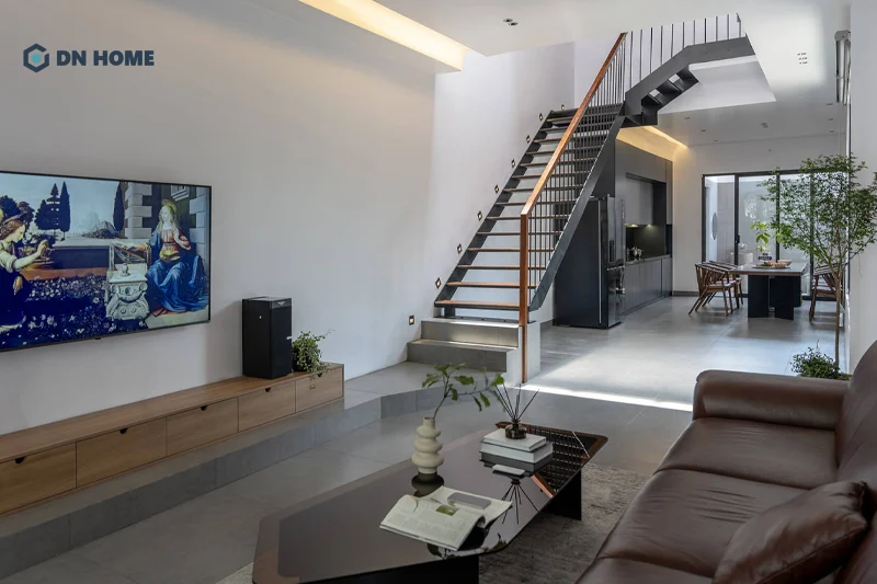 Mẫu cầu thang sắt lửng đơn giản giúp bạn tối ưu diện tích không gian hiệu quả