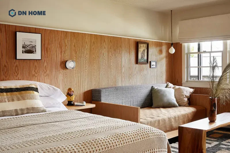 Gỗ thông thường được ứng dụng trong thiết kế nội thất bởi tính thẩm mỹ, độ bền và dễ chế tác