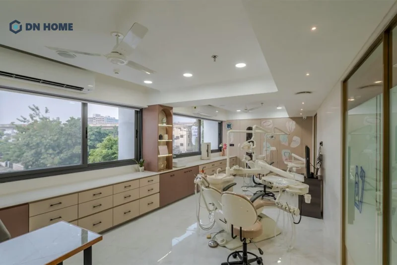 Phòng khám nha khoa thiết kế tinh tế, chuyên nghiệp với gam màu trung tính chủ đạo