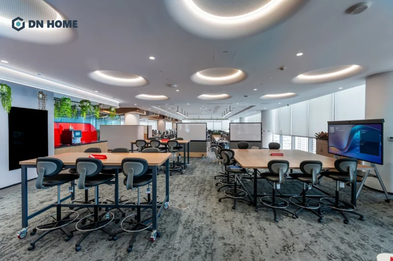 Văn phòng telesale được thiết kế theo phong cách độc đáo tạo nên môi trường làm việc đầy cảm hứng