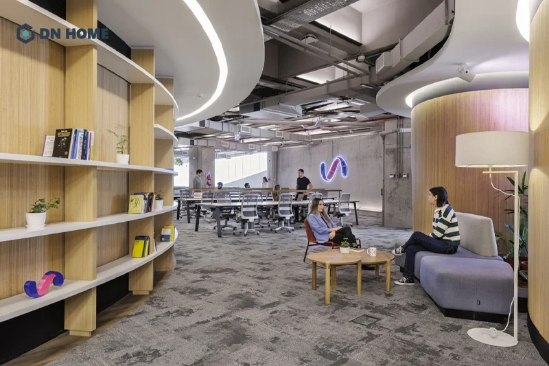 Một văn phòng telesale được thiết kế tiện nghi và chuyên nghiệp tạo nên môi trường làm việc lý tưởng cho nhân viên