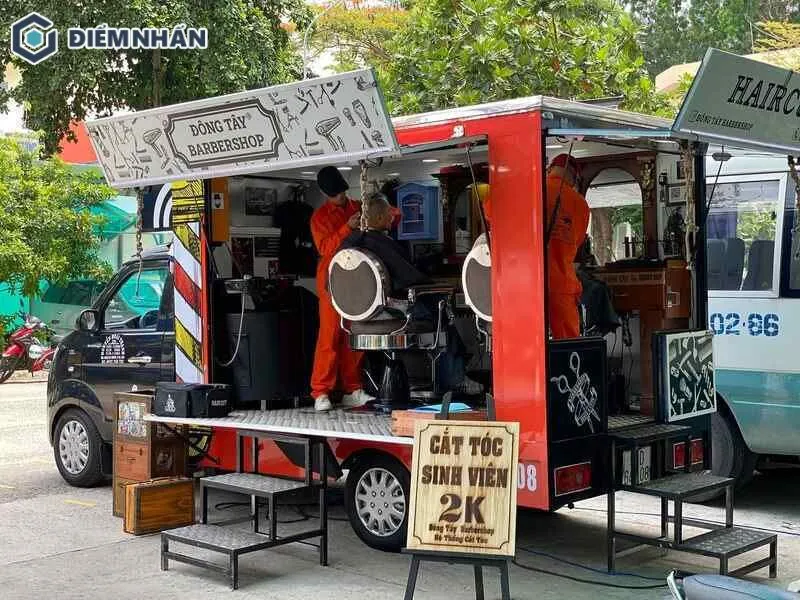 Mẫu bảng hiệu tóc nam barber shop kiểu căng bạt giá rẻ