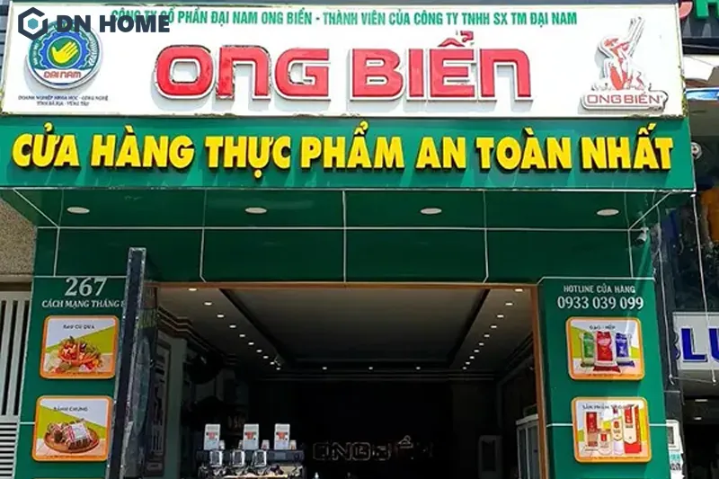 Bảng hiệu cửa hàng thực phẩm chữ nổi mica có ưu điểm tính thẩm mỹ và độ bền cao