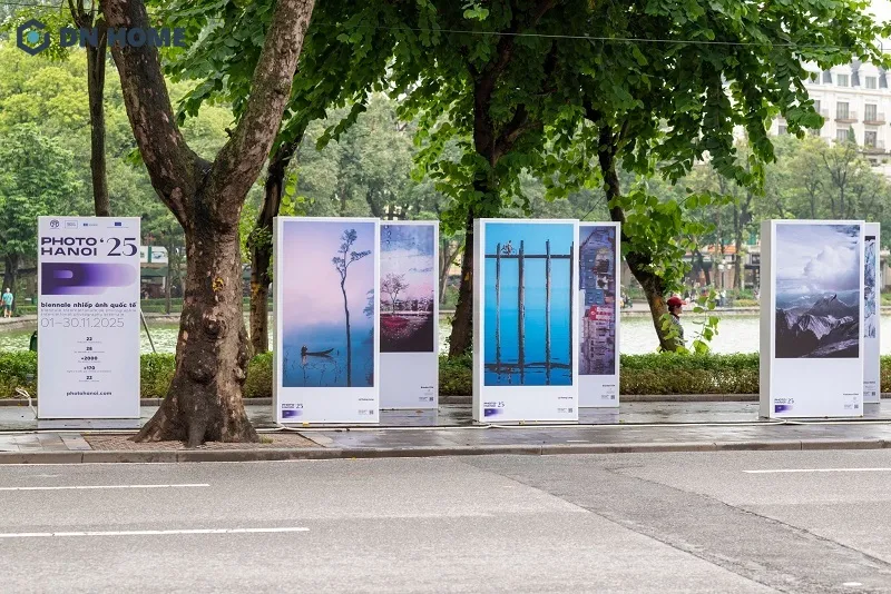 Bảng hiệu hiflex cho sự kiện quảng cáo ngắn hạn ở ngoài trời