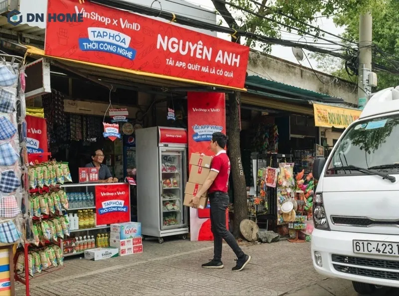 Biển hiệu hiflex cửa tiệm tạp hoá, đây cũng là một trong những ứng dụng phổ biến nhất của loại vật liệu này