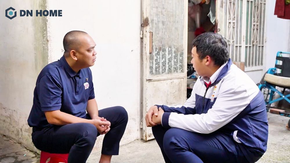 Cậu bé Hoàng kể về câu chuyện được cô Lan giúp đỡ và mong muốn gặp lại cô để nói lời cảm ơn