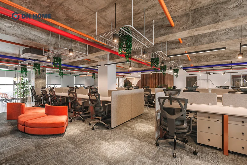 Trần bê tông cùng đường ống lộ thiên là đặc trưng trong thiết kế không gian văn phòng công nghiệp