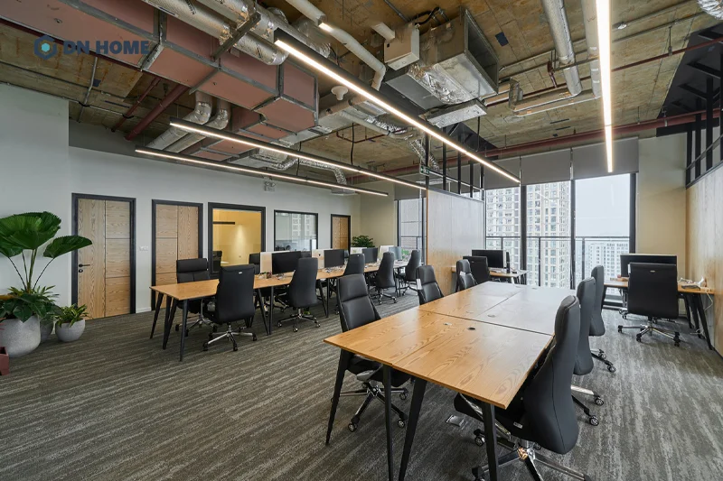 Khu vực làm việc chung của nhân viên nên được thiết kế rộng rãi, thoáng đãng và thoải mái