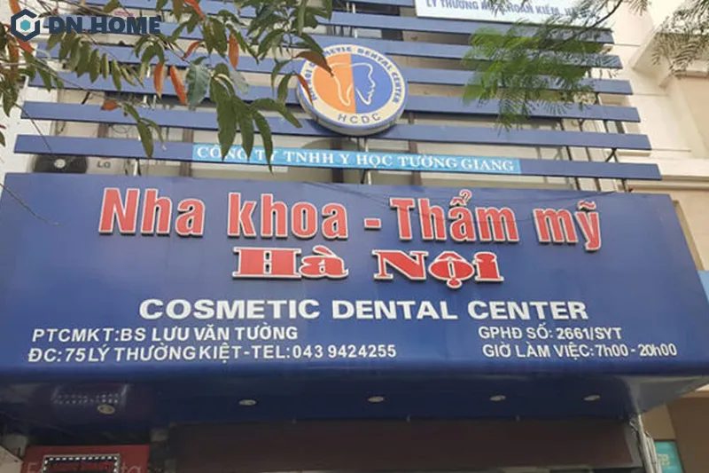 Trên bảng hiệu nha khoa cần thể hiện được đầy đủ các thông tin phòng khám