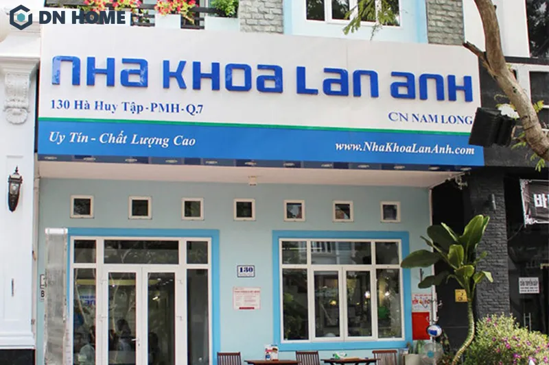 Mẫu biển hiệu nha khoa đơn giản, phù hợp với những phòng khám nhỏ