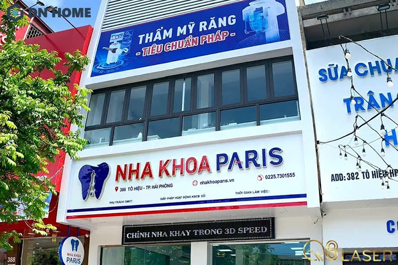 Mẫu bảng hiệu được thiết kế đẹp, chỉn chủ và hiện đại hướng đến hình ảnh cao cấp