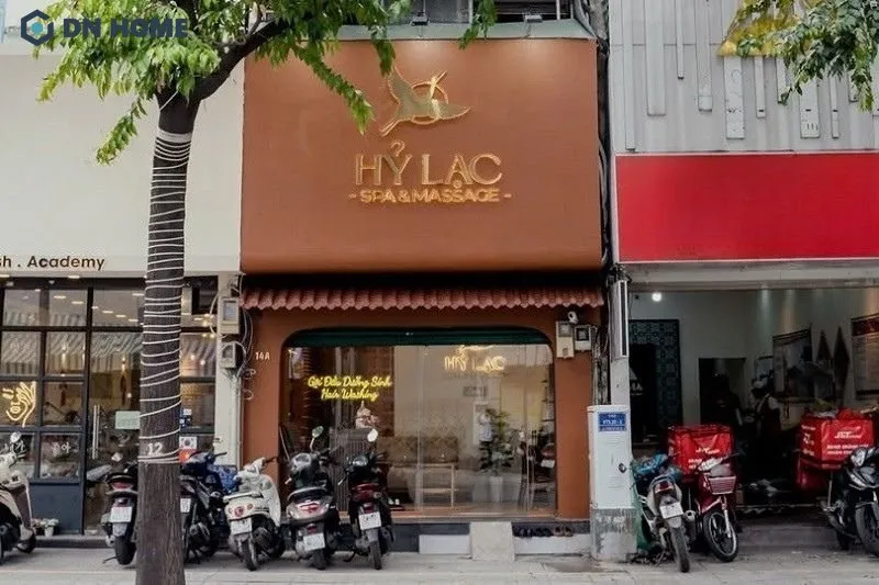 Màu sắc của bảng hiệu quyết định cảm nhận đầu tiên và ấn tượng mà khách hàng ghi nhớ về spa